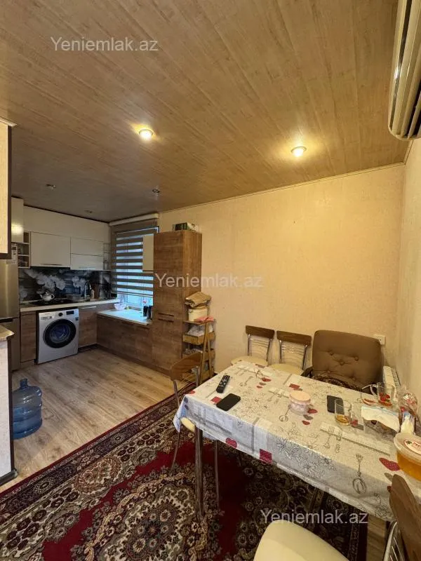 Satılır 3 otaqlı köhnə tikili 78 m²
