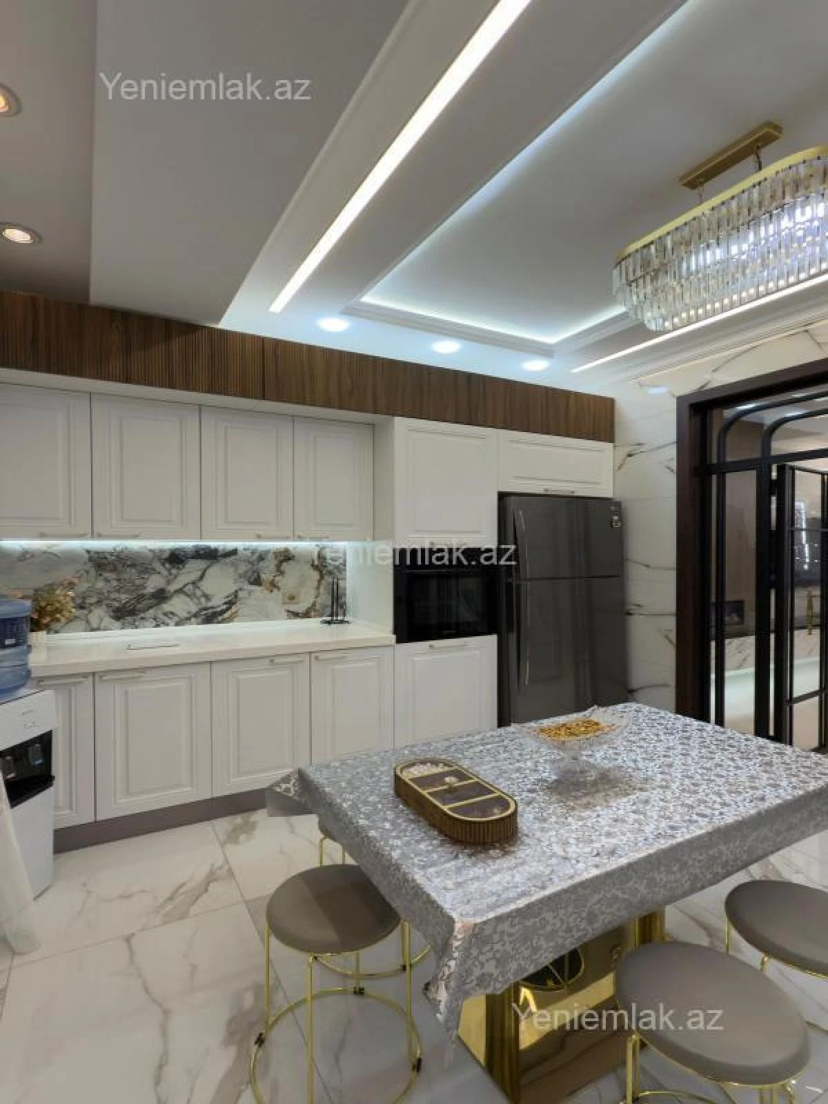 Satılır 3 otaqlı yeni tikili 111 m²