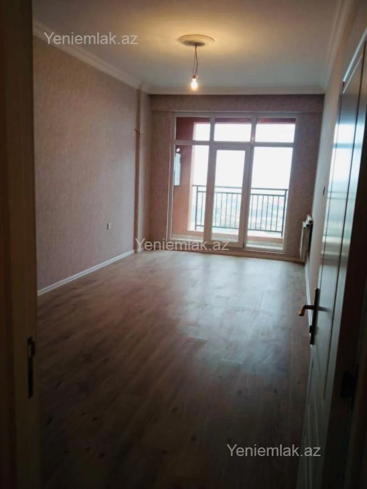 Satılır 2 otaqlı yeni tikili 74 m²