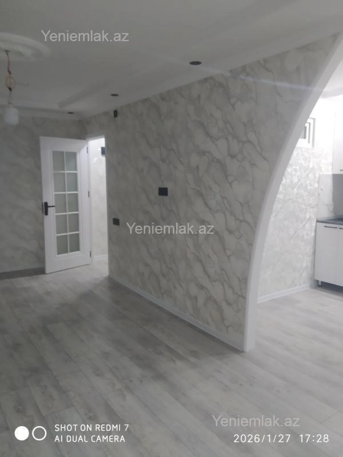 Satılır 1 otaqlı köhnə tikili 31 m²