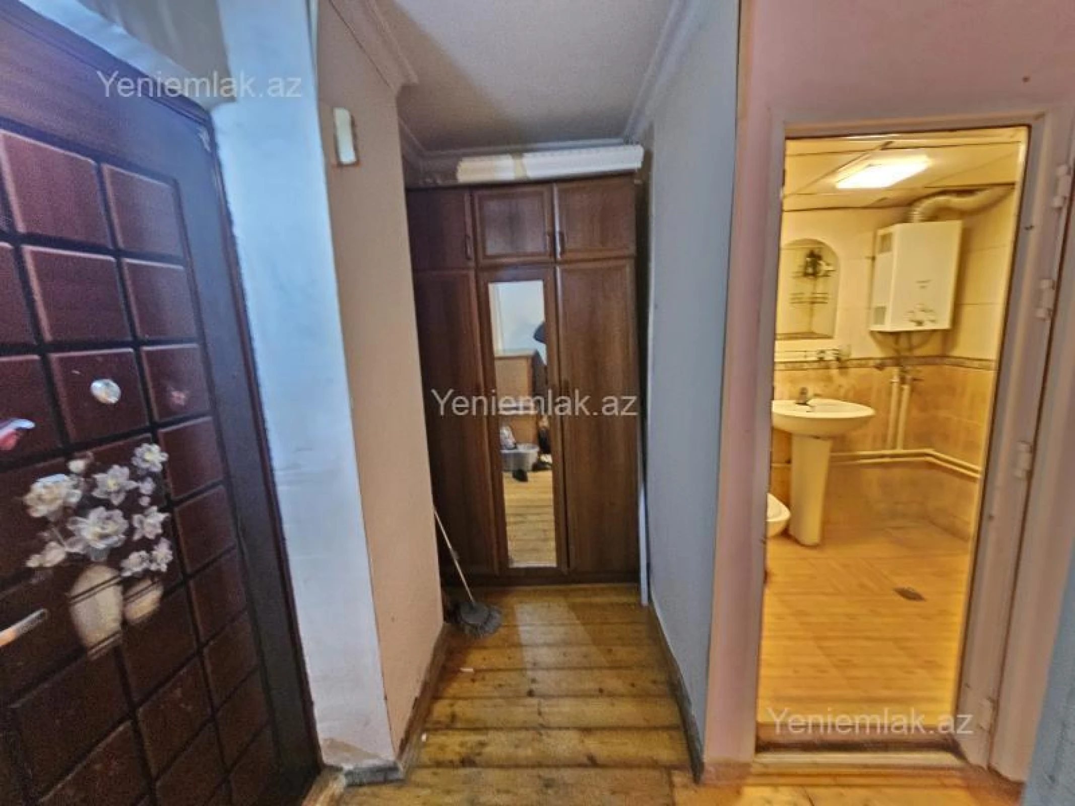 Satılır 1 otaqlı köhnə tikili 35 m²