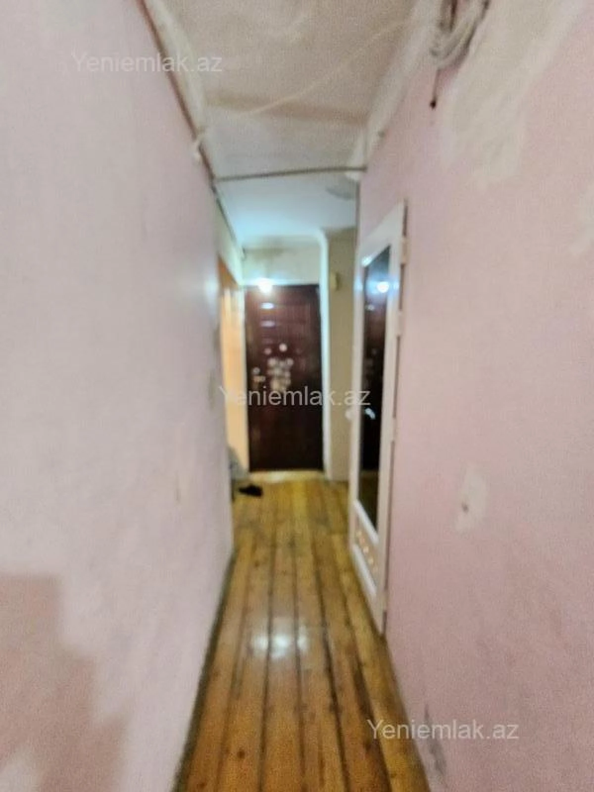 Satılır 1 otaqlı köhnə tikili 35 m²