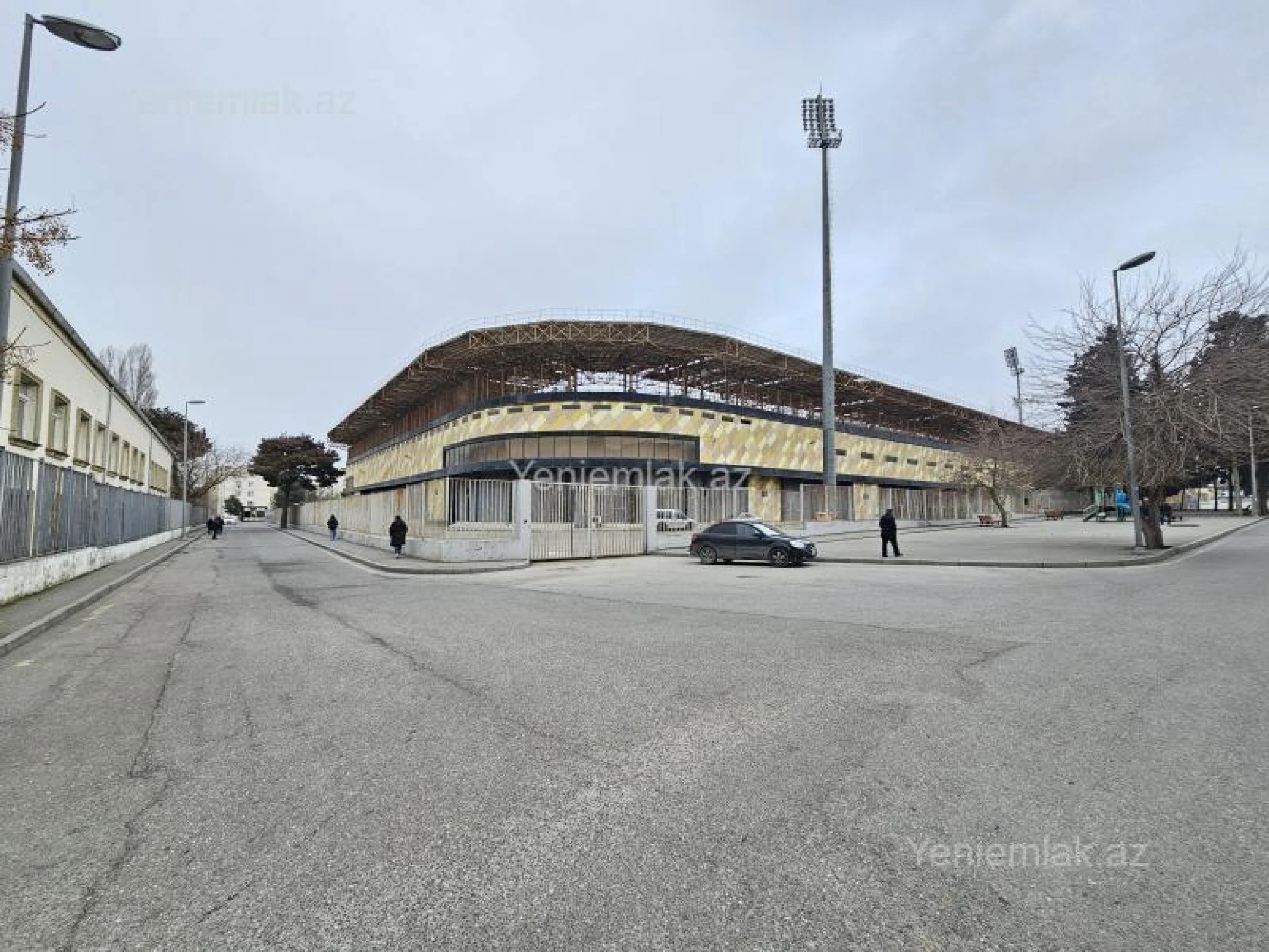 Satılır 1 otaqlı köhnə tikili 35 m²