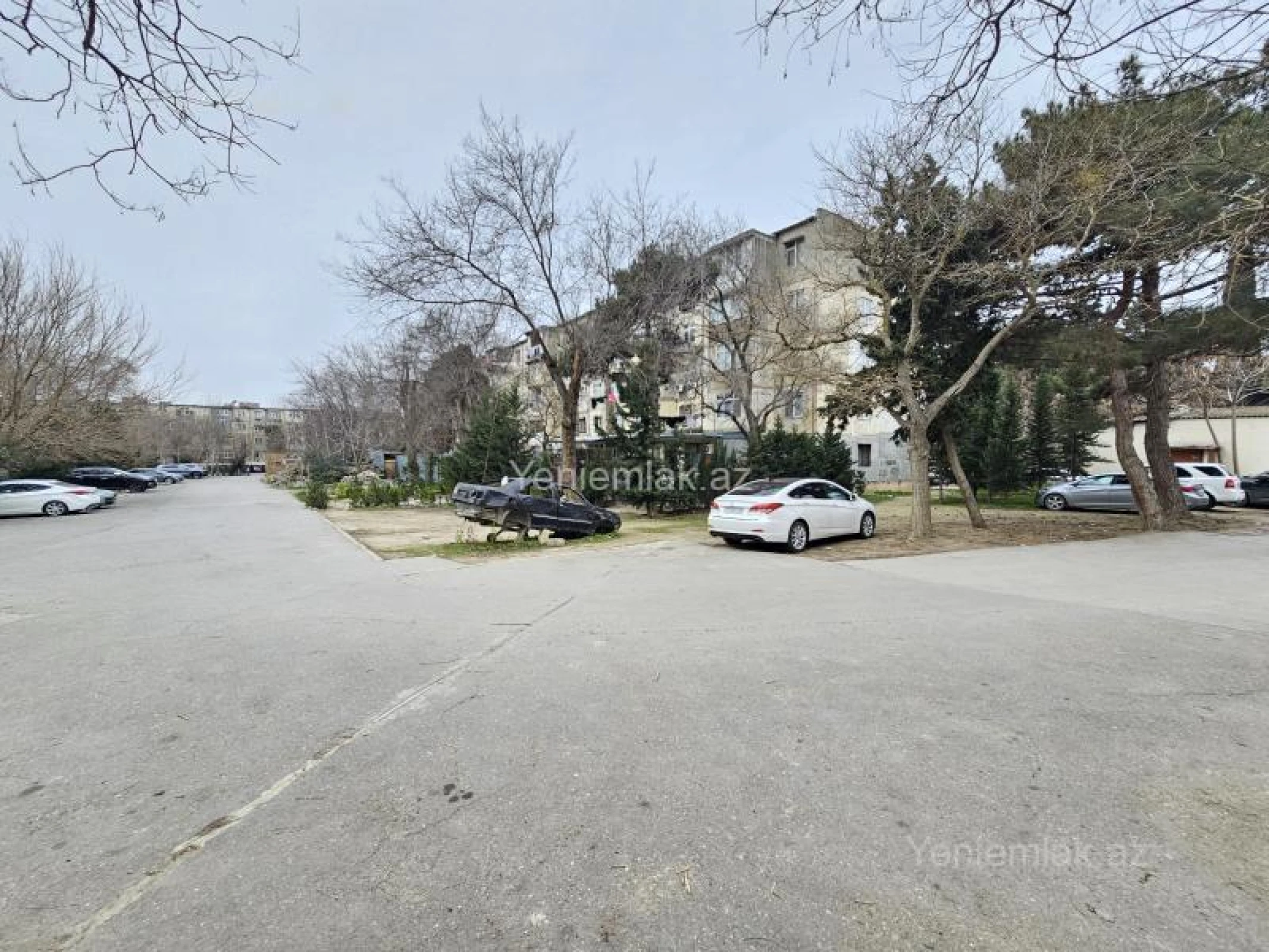 Satılır 1 otaqlı köhnə tikili 35 m²