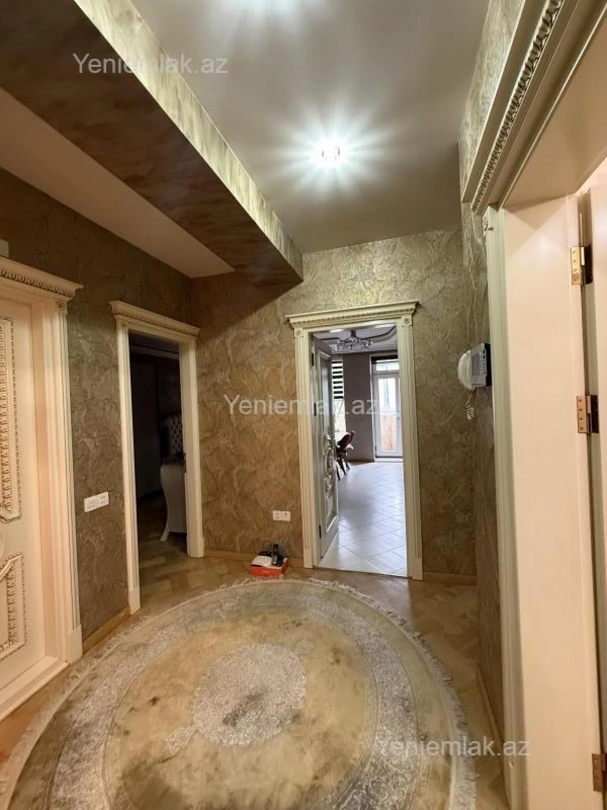 Satılır 4 otaqlı yeni tikili 180 m²