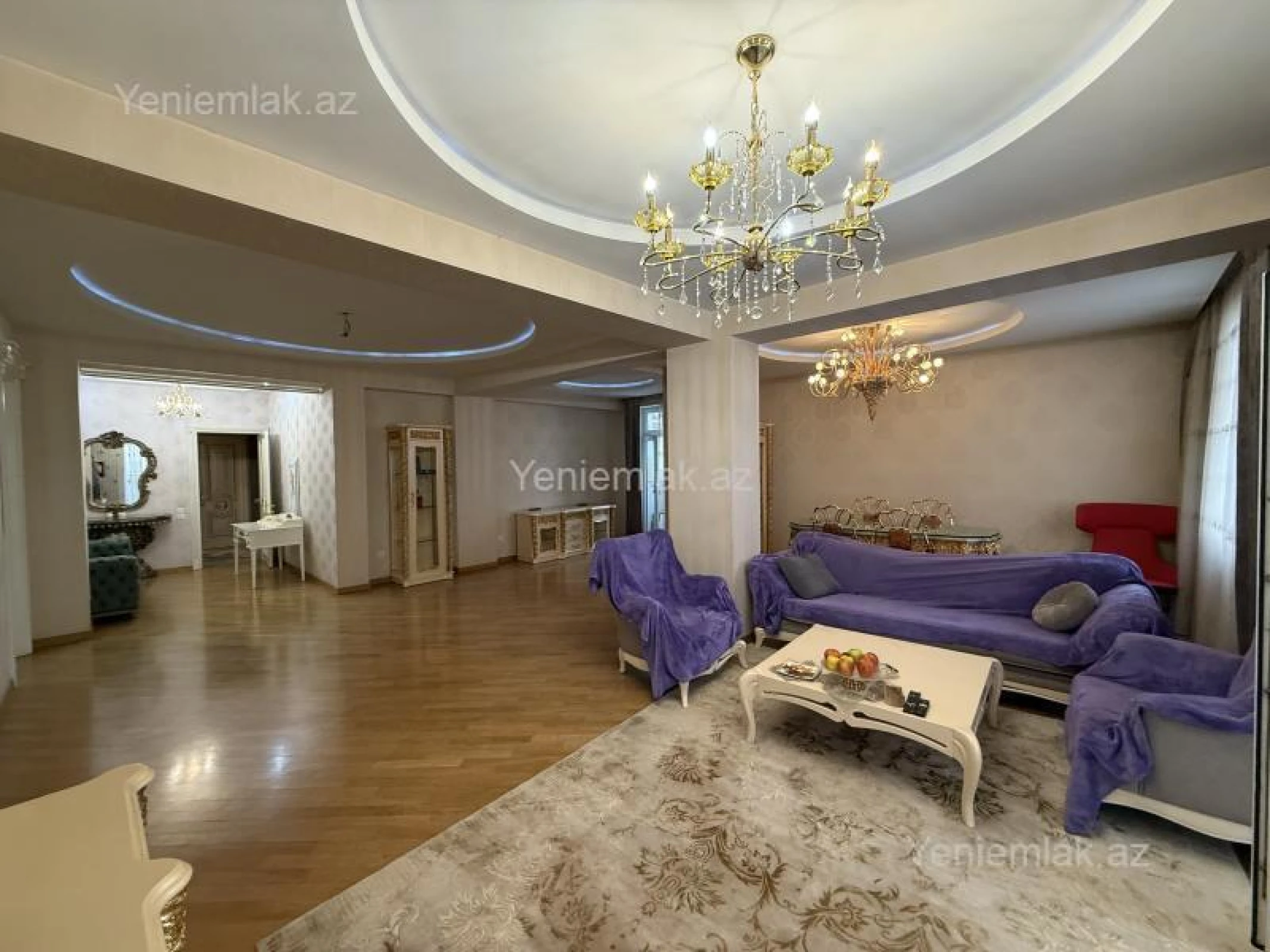 Satılır 4 otaqlı yeni tikili 180 m²