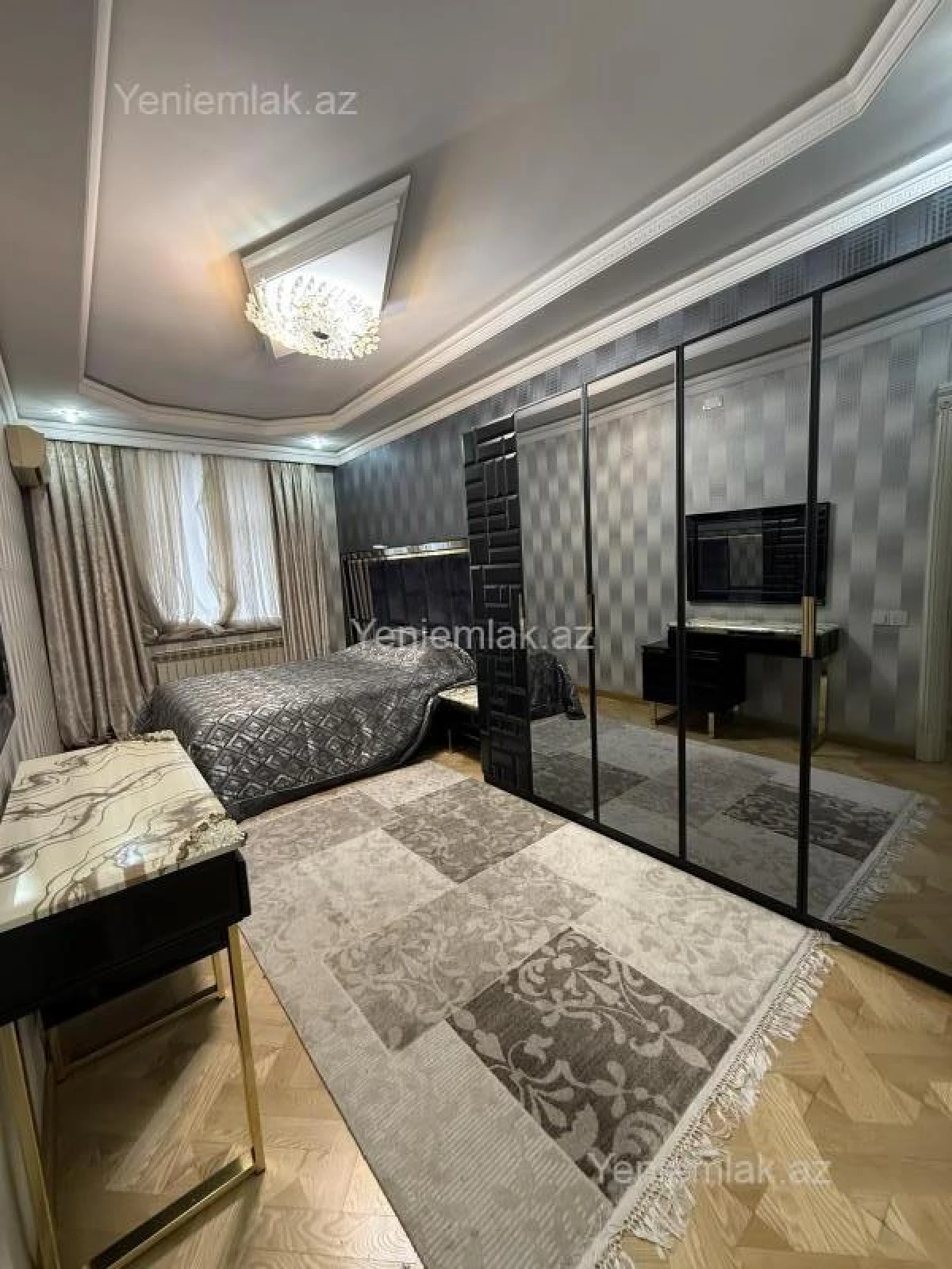 Satılır 4 otaqlı yeni tikili 180 m²