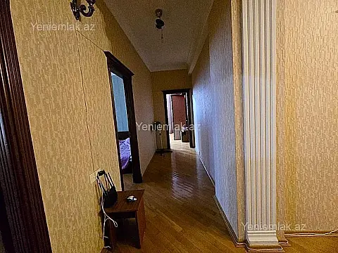 Satılır 3 otaqlı yeni tikili 132 m²