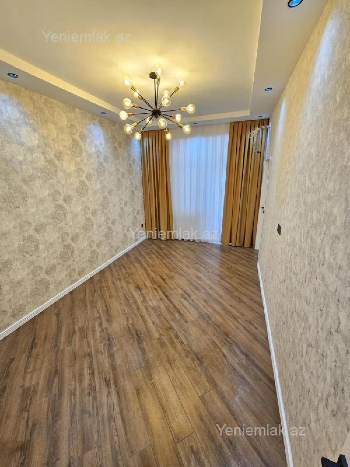 Satılır 2 otaqlı köhnə tikili 60 m²