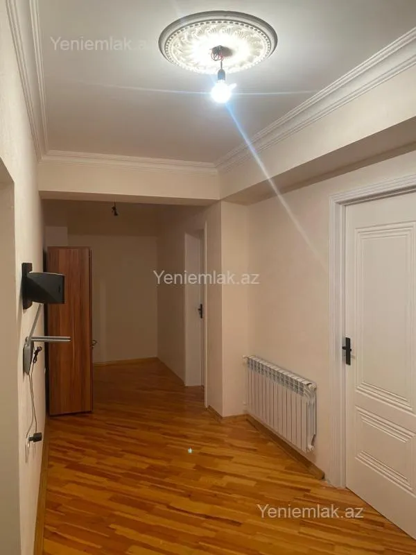 Satılır 2 otaqlı yeni tikili 101 m²