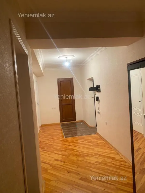 Satılır 2 otaqlı yeni tikili 101 m²