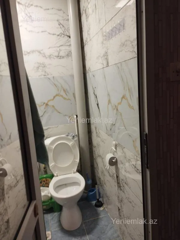 Satılır 1 otaqlı köhnə tikili 36 m²