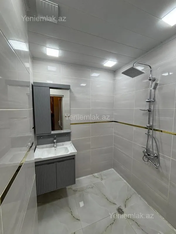 Satılır 2 otaqlı yeni tikili 60 m²