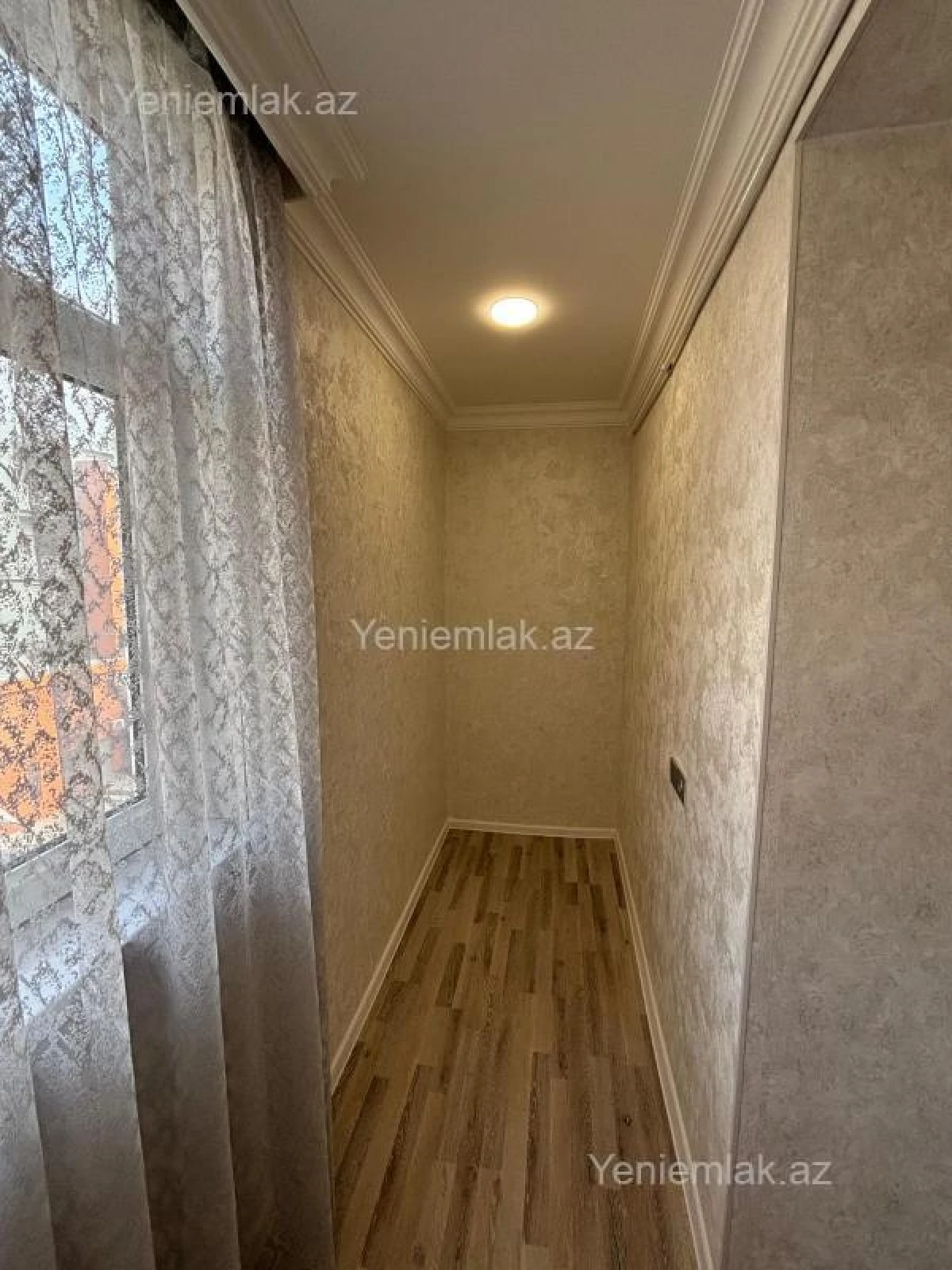 Satılır 2 otaqlı yeni tikili 60 m²