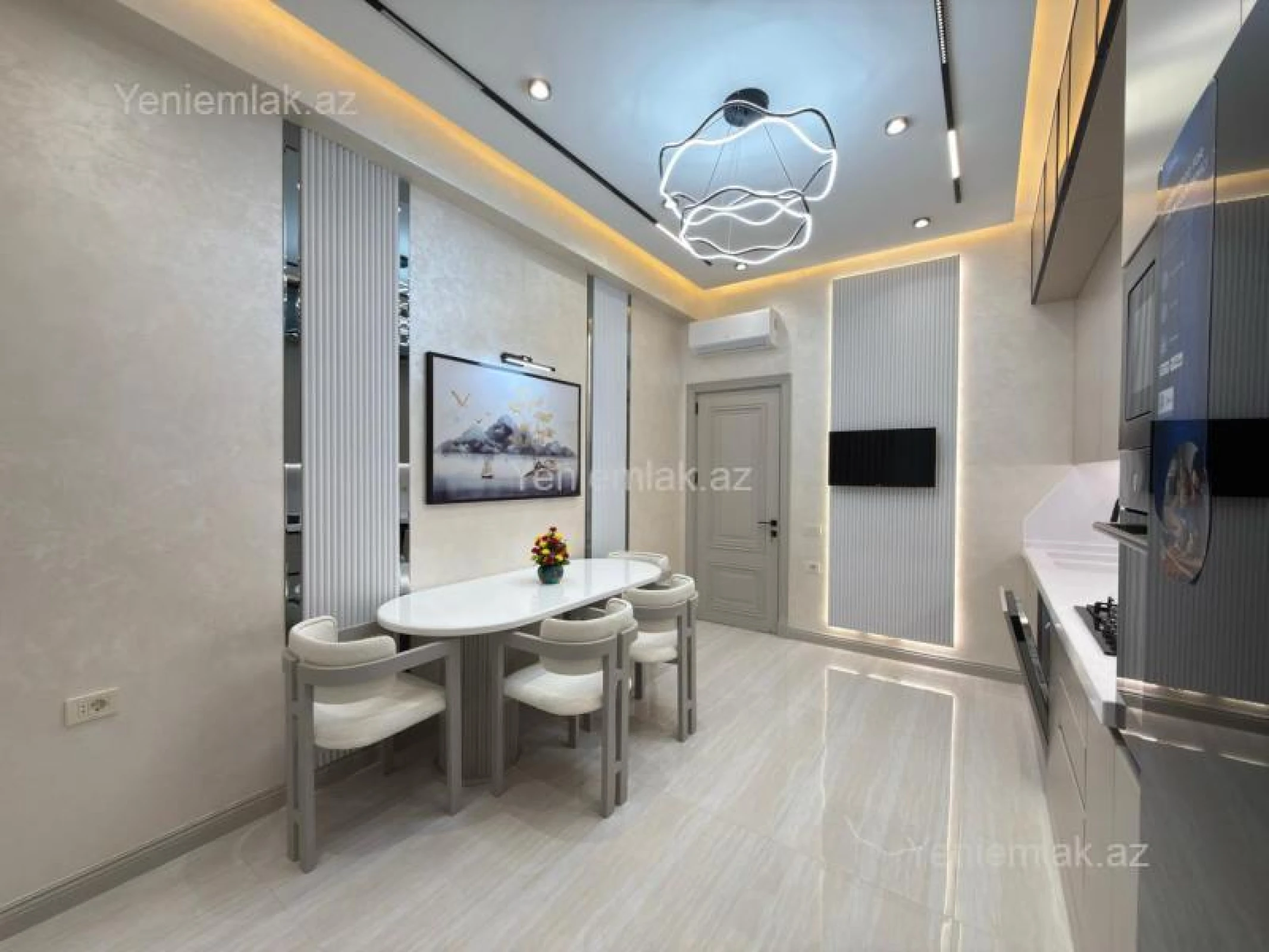 Satılır 2 otaqlı yeni tikili 92 m²