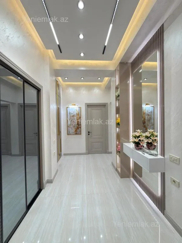 Satılır 2 otaqlı yeni tikili 92 m²