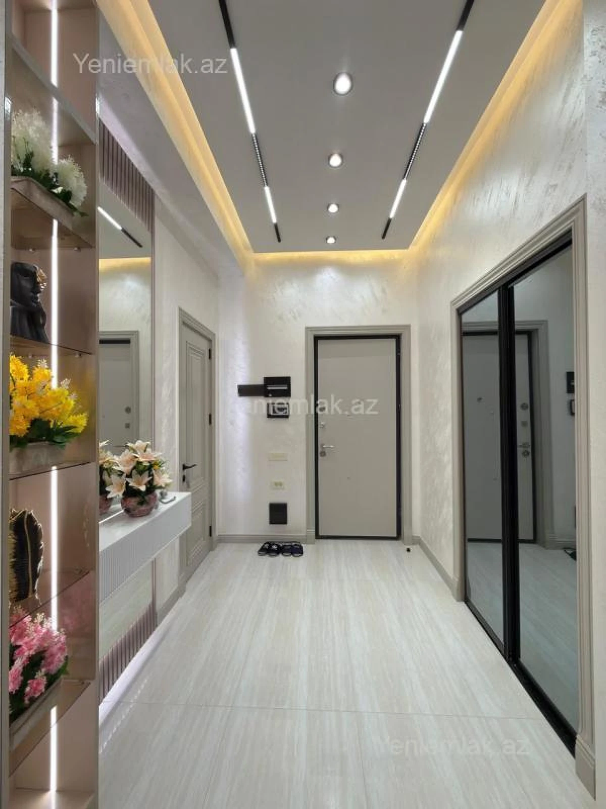 Satılır 2 otaqlı yeni tikili 92 m²