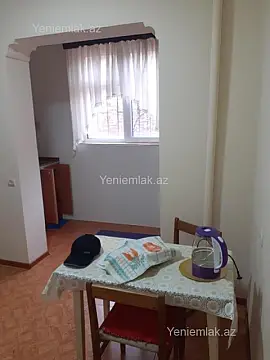 Satılır 2 otaqlı köhnə tikili 60 m²