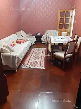 Satılır 2 otaqlı köhnə tikili 60 m²