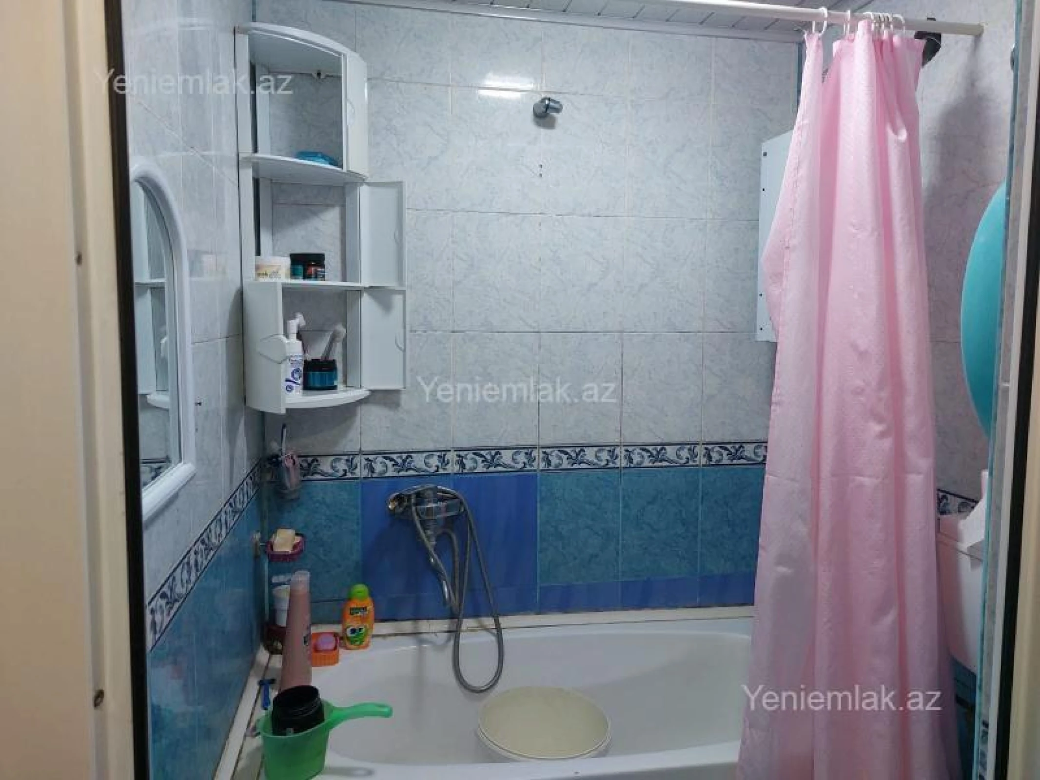 Satılır 2 otaqlı köhnə tikili 54 m²