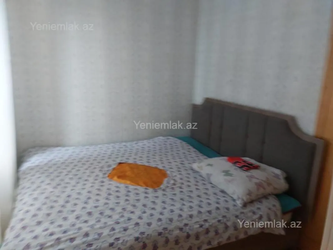 Satılır 2 otaqlı köhnə tikili 54 m²