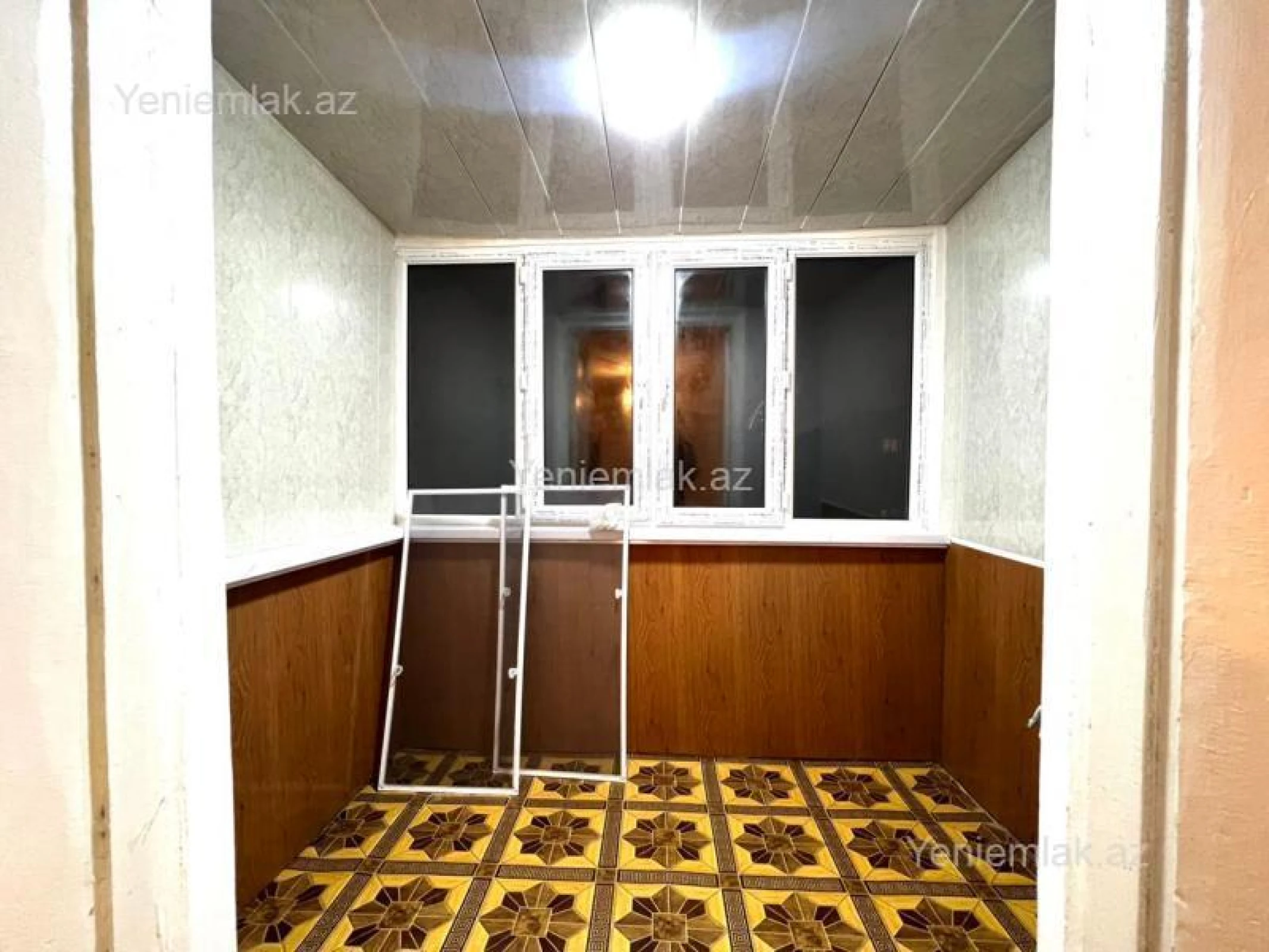 Satılır 2 otaqlı köhnə tikili 42 m²