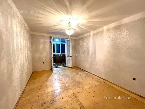 Satılır 2 otaqlı köhnə tikili 42 m²