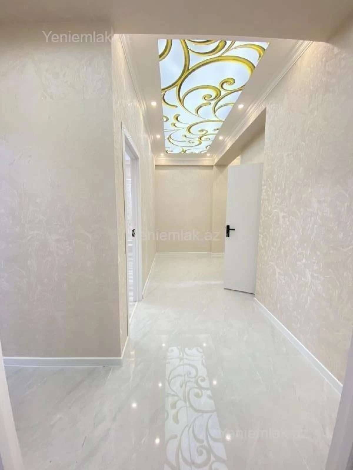 Satılır 3 otaqlı yeni tikili 80 m²