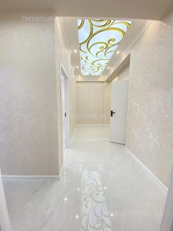 Satılır 3 otaqlı yeni tikili 80 m²