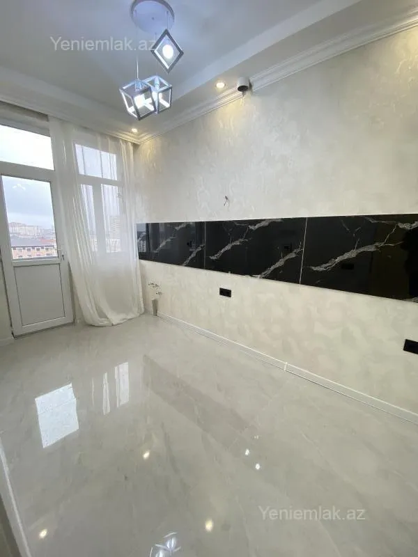 Satılır 3 otaqlı yeni tikili 80 m²