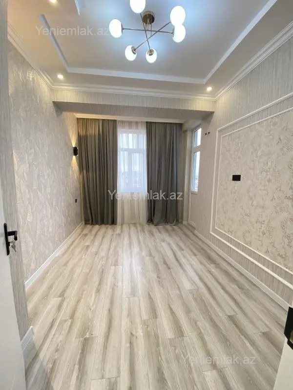 Satılır 3 otaqlı yeni tikili 80 m²