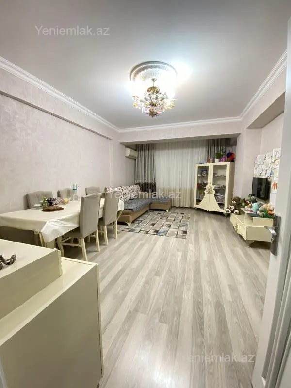 Satılır 3 otaqlı yeni tikili 90 m²