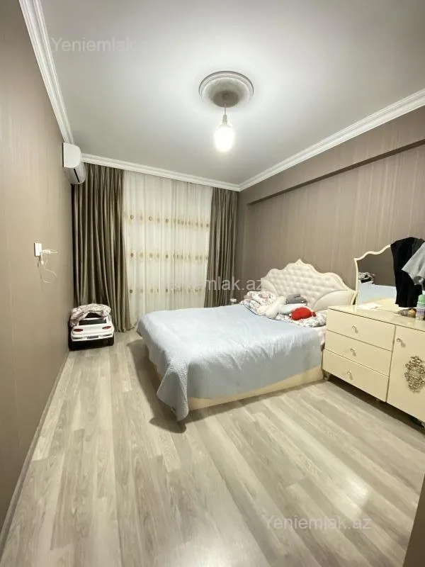 Satılır 3 otaqlı yeni tikili 90 m²