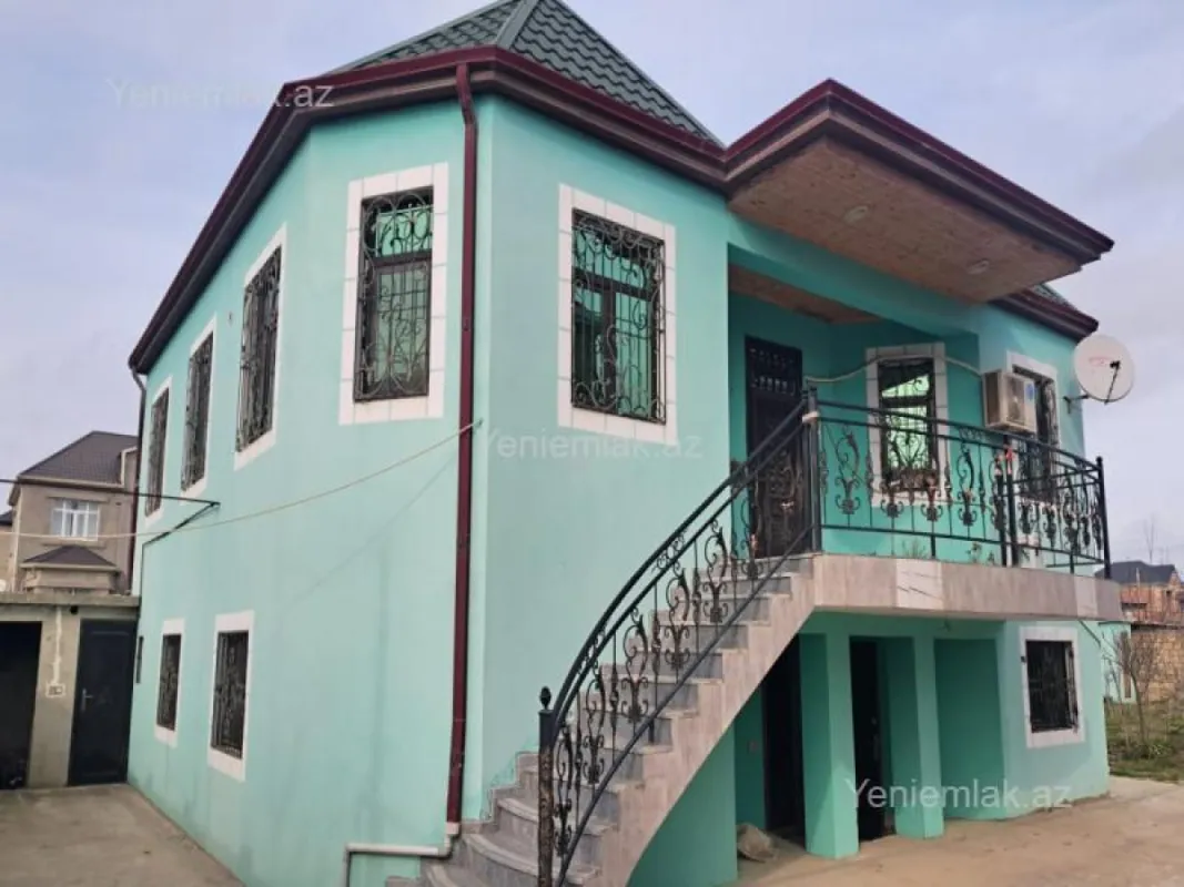 Satılır 4 otaqlı həyət evi 120 m²