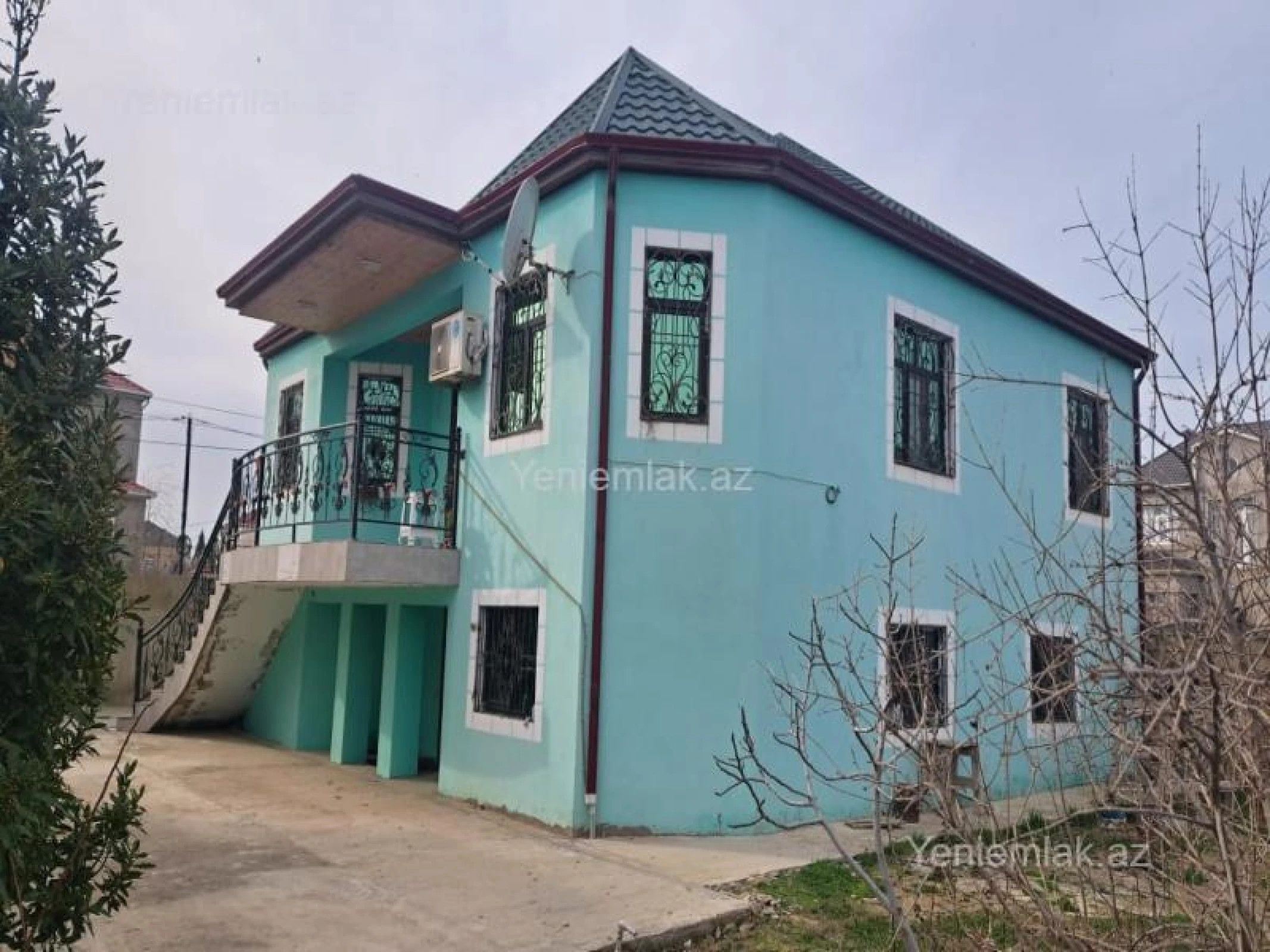 Satılır 4 otaqlı həyət evi 120 m²
