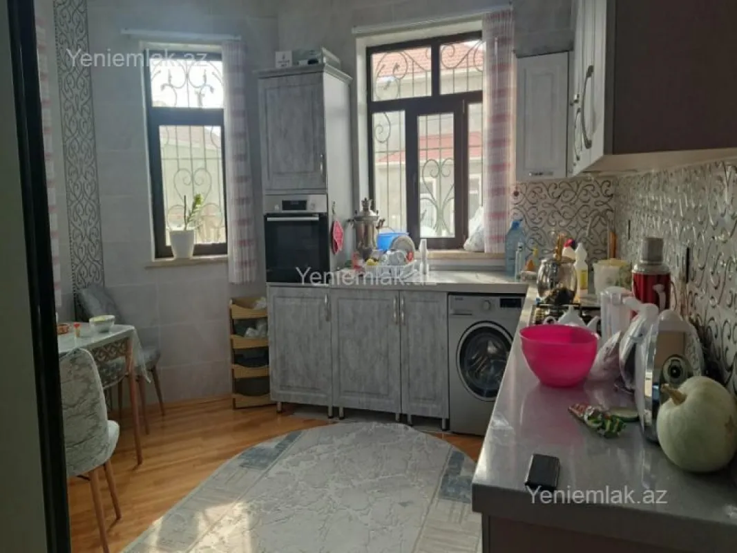 Satılır 4 otaqlı həyət evi 120 m²