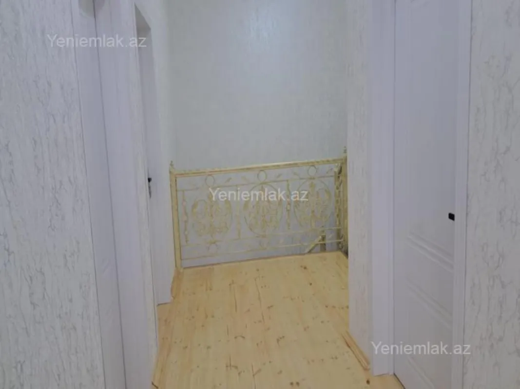 Satılır 4 otaqlı həyət evi 140 m²
