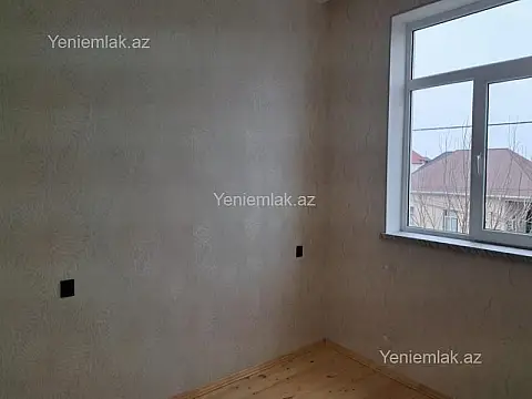 Satılır 4 otaqlı həyət evi 140 m²
