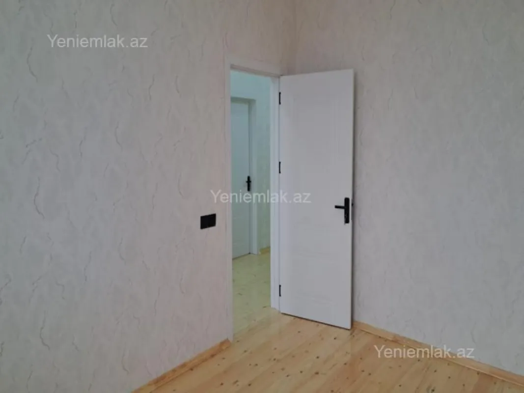 Satılır 4 otaqlı həyət evi 140 m²