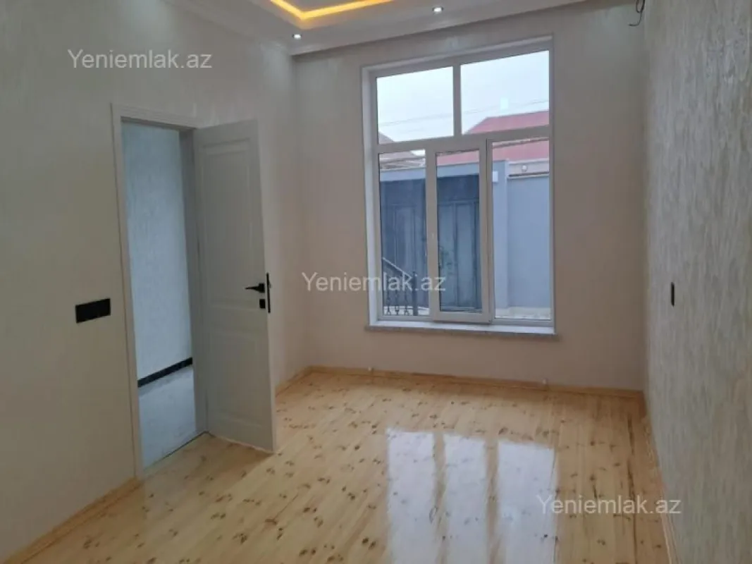 Satılır 4 otaqlı həyət evi 140 m²