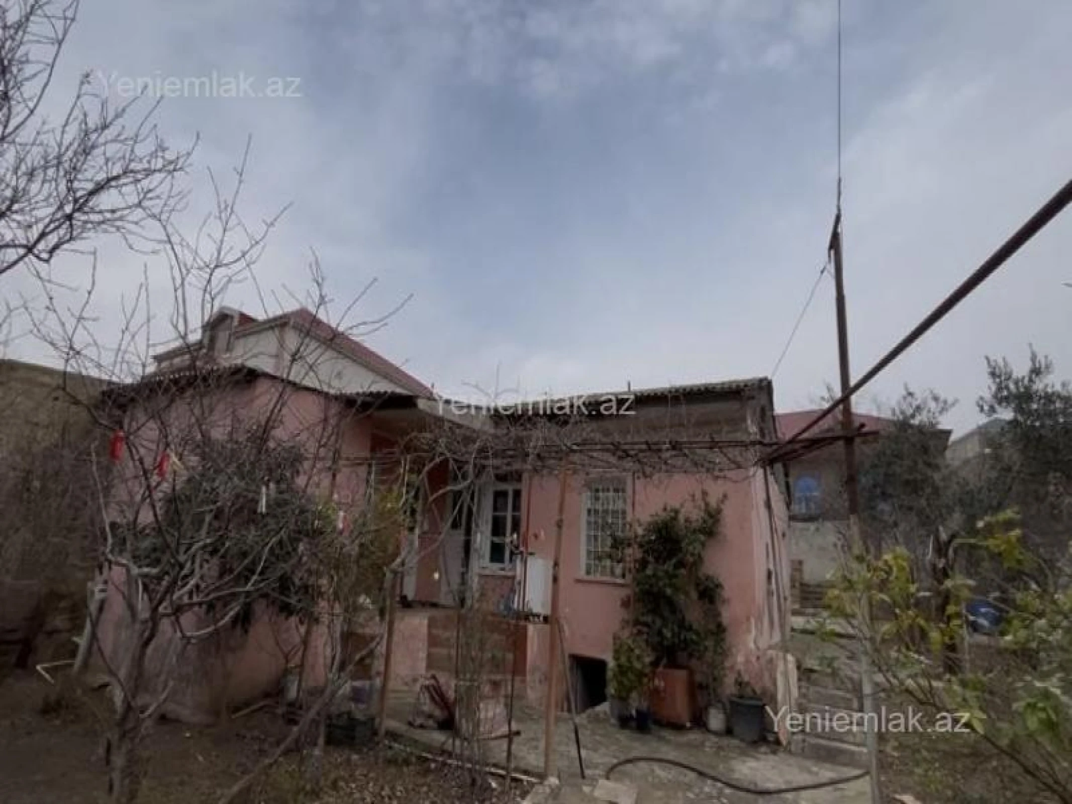 Satılır 4 otaqlı həyət evi 120 m²