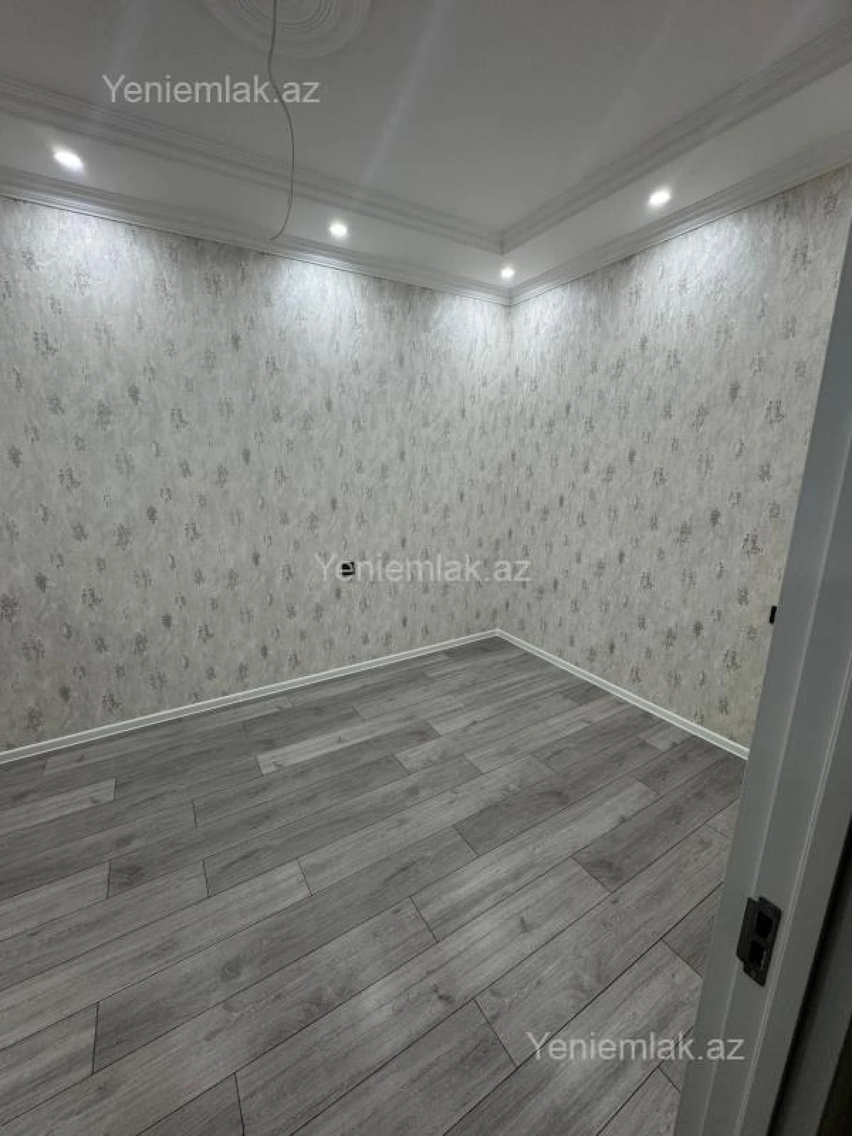 Satılır 3 otaqlı yeni tikili 86 m²