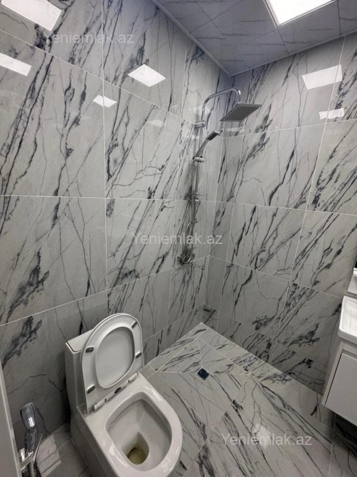 Satılır 3 otaqlı yeni tikili 86 m²