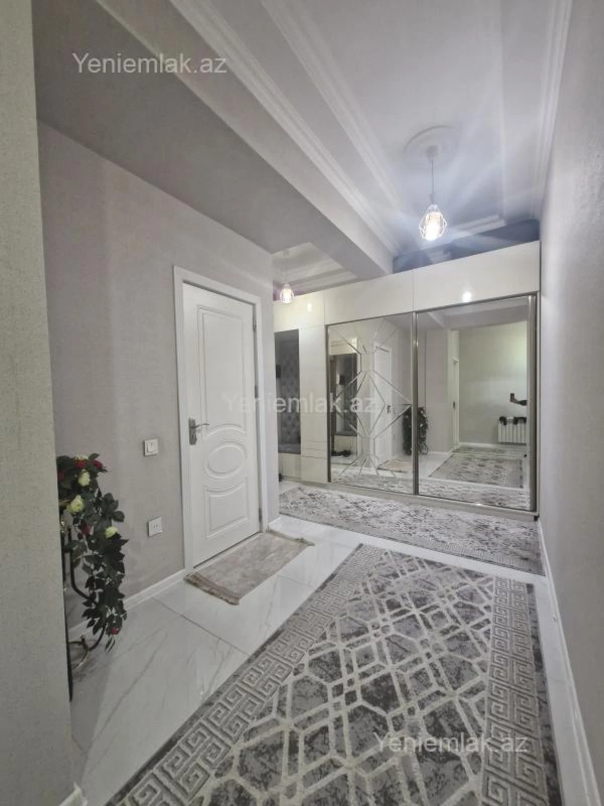 Satılır 3 otaqlı yeni tikili 113 m²