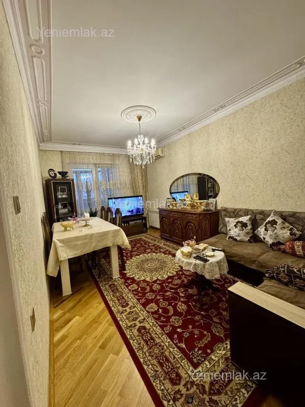Satılır 3 otaqlı köhnə tikili 85 m²