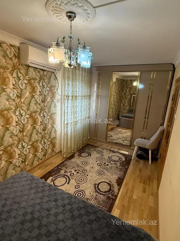 Satılır 2 otaqlı köhnə tikili 50 m²