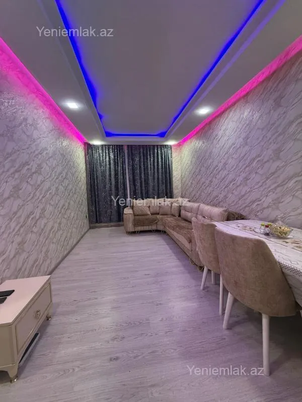 Satılır 2 otaqlı köhnə tikili 52 m²