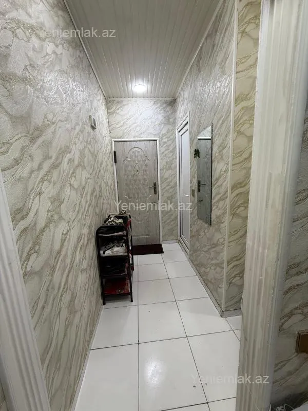 Satılır 2 otaqlı köhnə tikili 52 m²