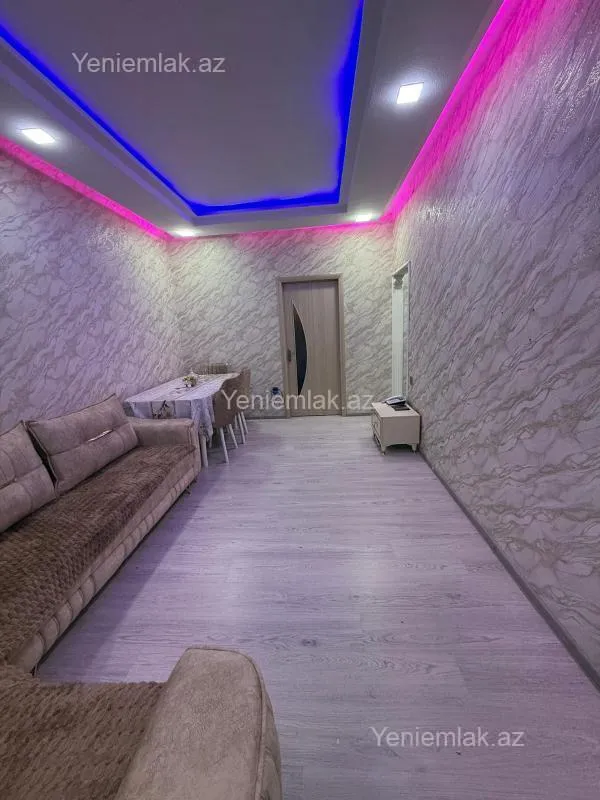 Satılır 2 otaqlı köhnə tikili 52 m²