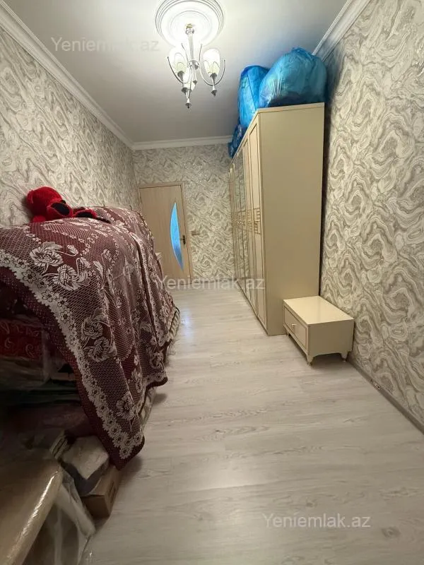 Satılır 2 otaqlı köhnə tikili 52 m²